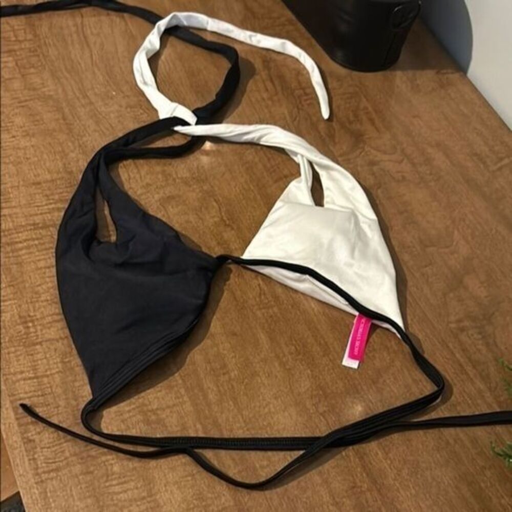 Victoria's Secret White and Black Bikini Top   E